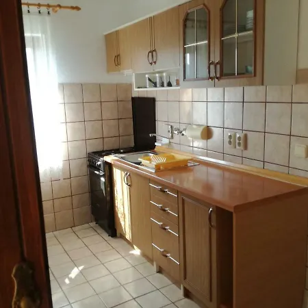Koncek Apartment *